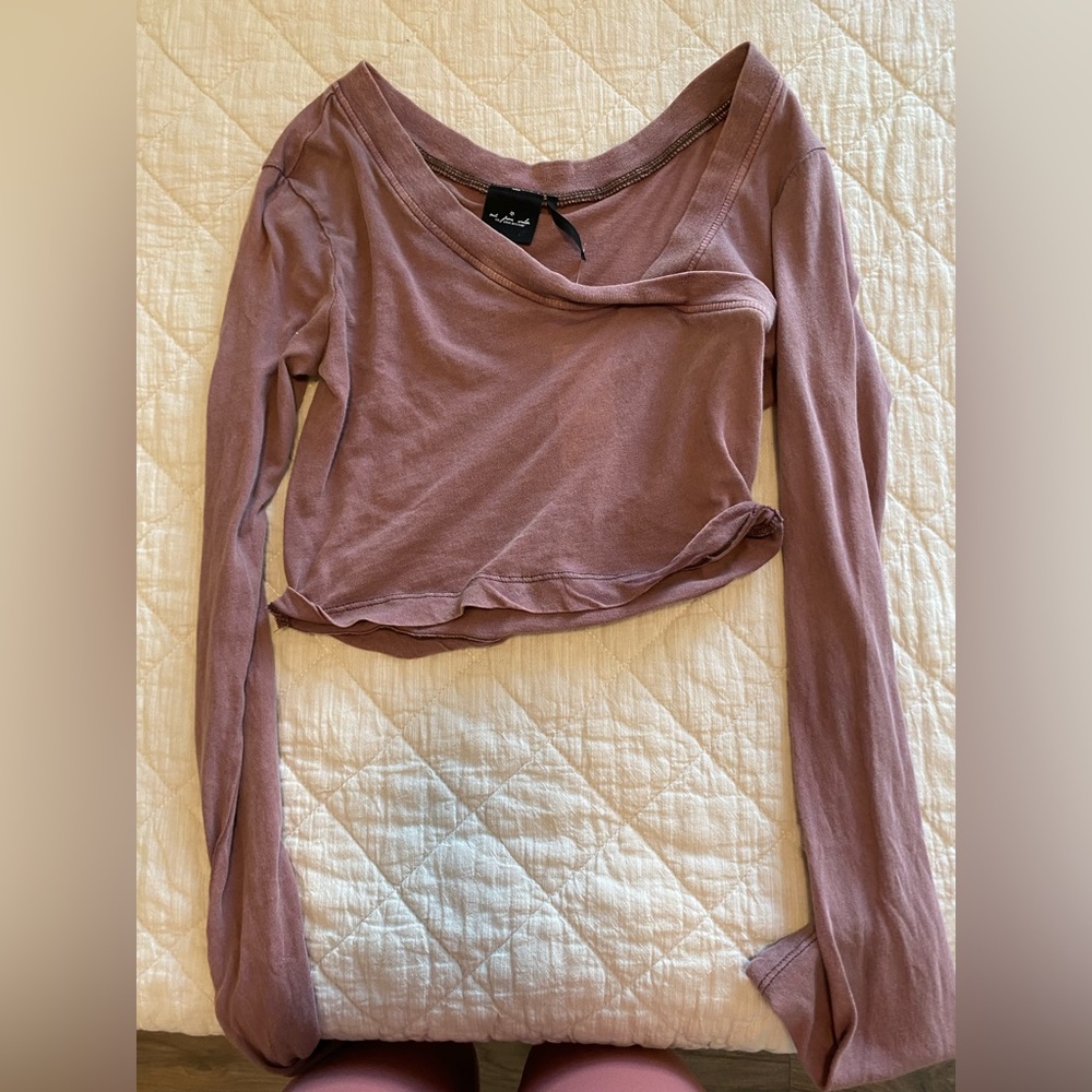 Small, dusty pink long sleeved shirt